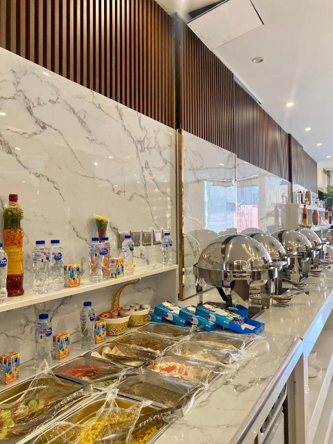 Aral Hotel Apartments Табук Экстерьер фото