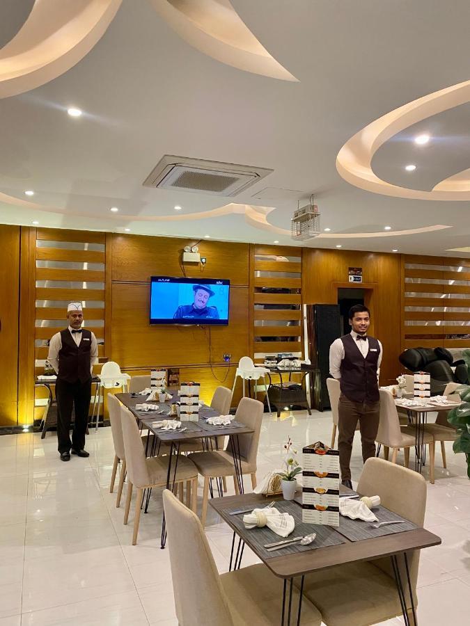 Aral Hotel Apartments Табук Экстерьер фото