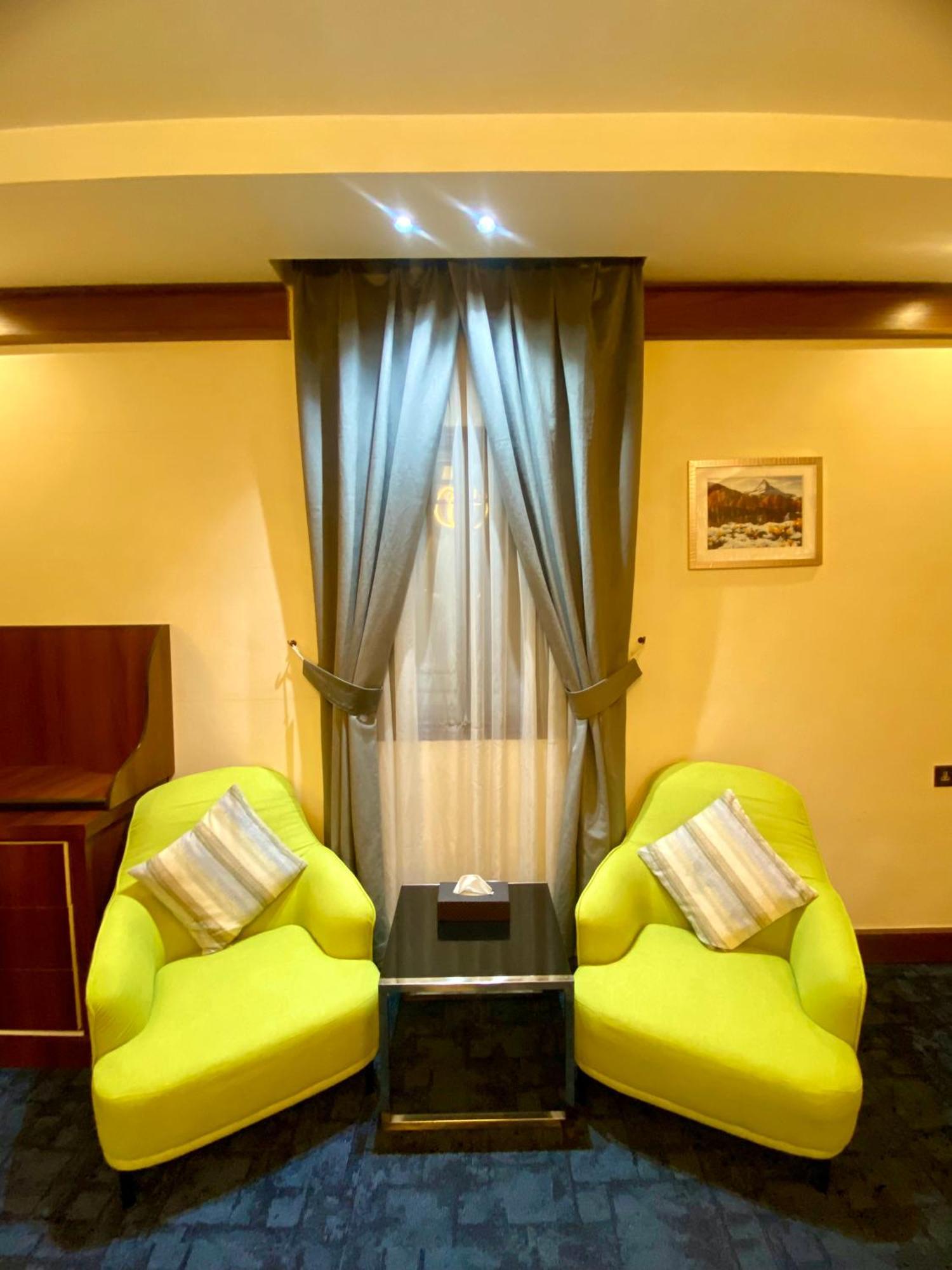 Aral Hotel Apartments Табук Экстерьер фото